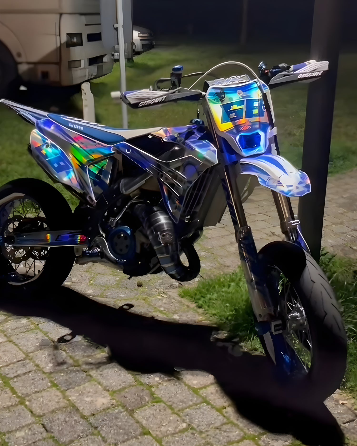 Fari moto