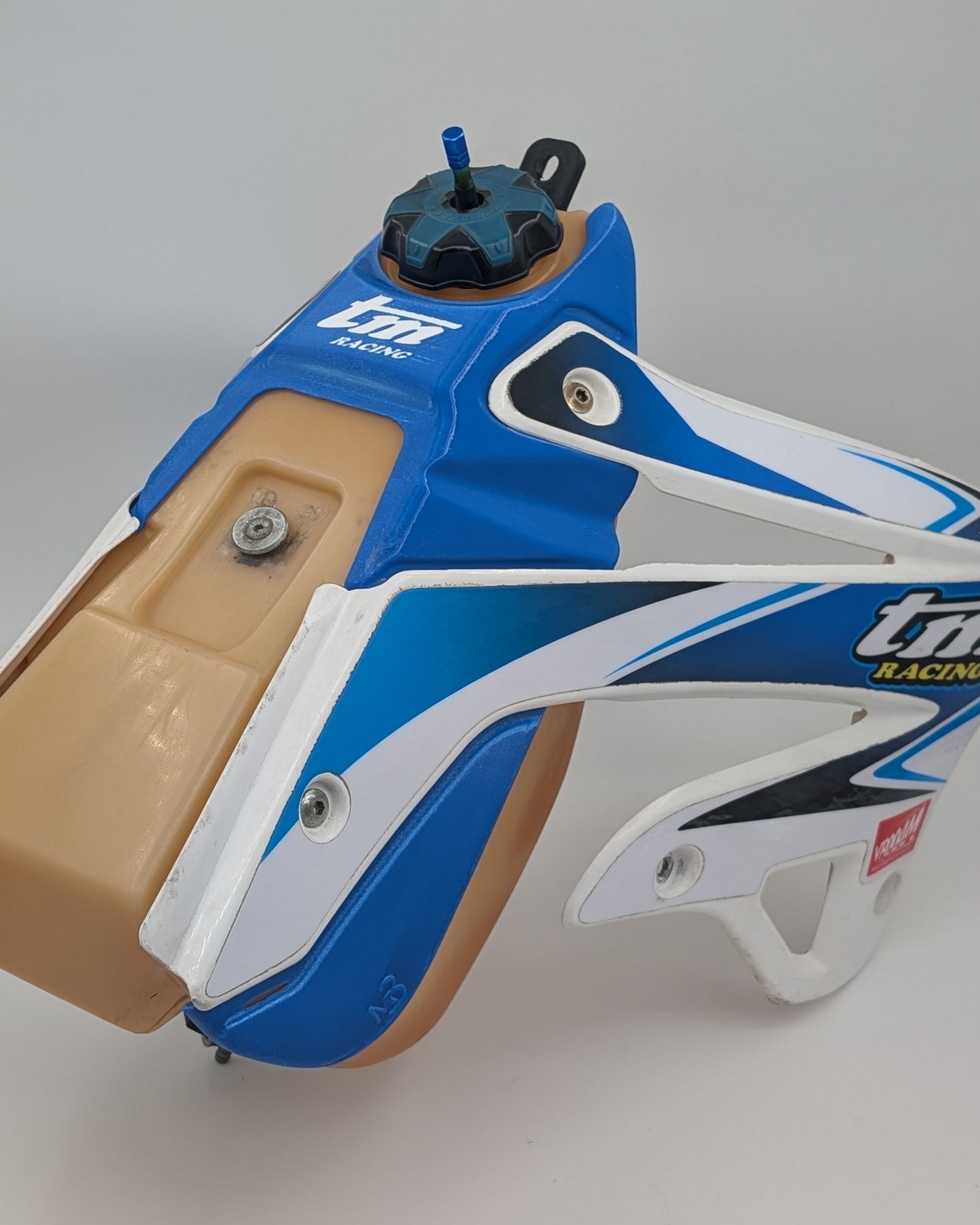 Cover Serbatoio Blu per TM Racing (2008-2014) - Restyling Anti-Ingiallimento
